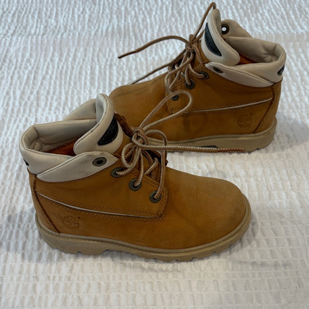 Timberland kids Tan Leather Lace-Up Boots